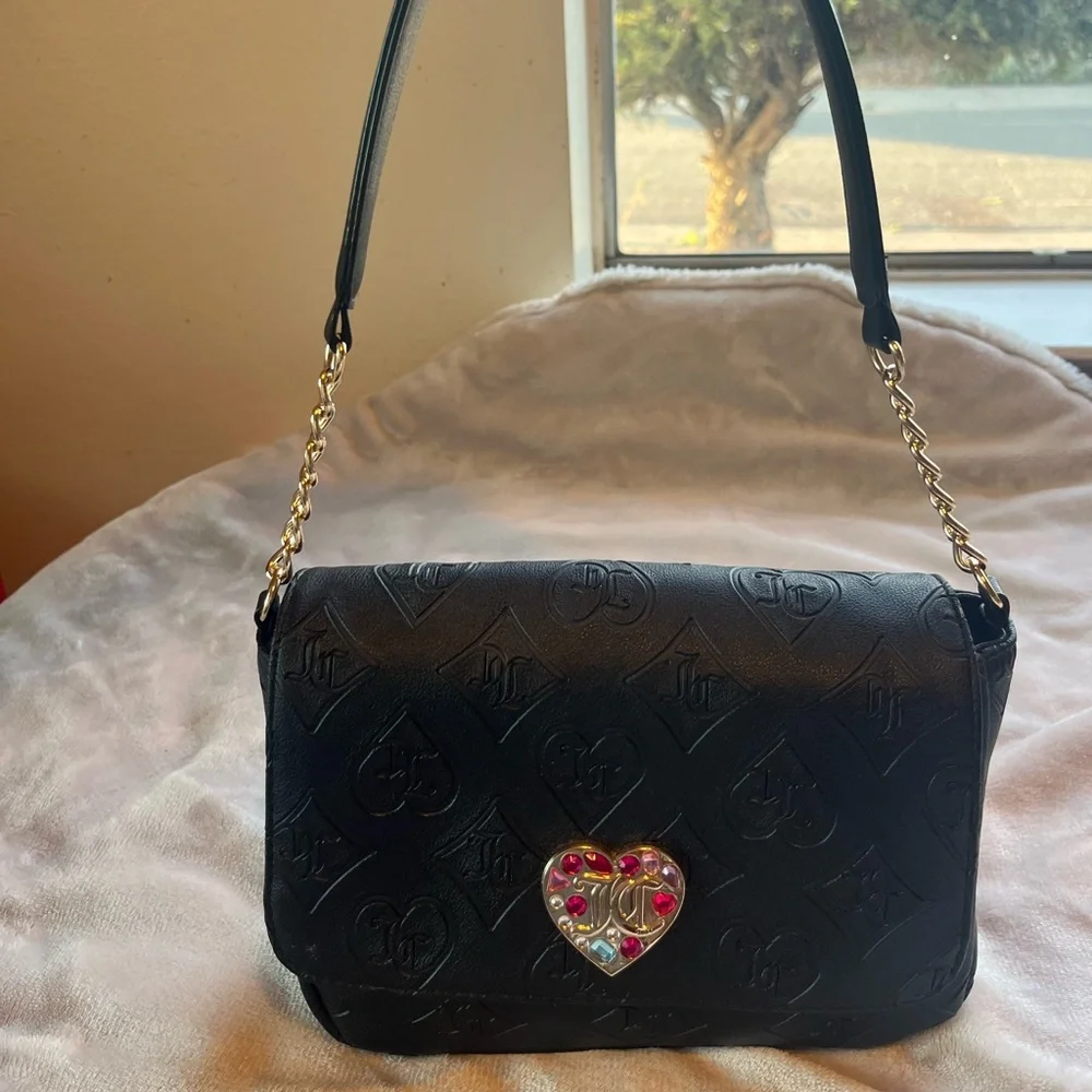 NWOT Juicy Couture Black Embossed Shoulder Bag with Heart Detail - Picture 4 of 8